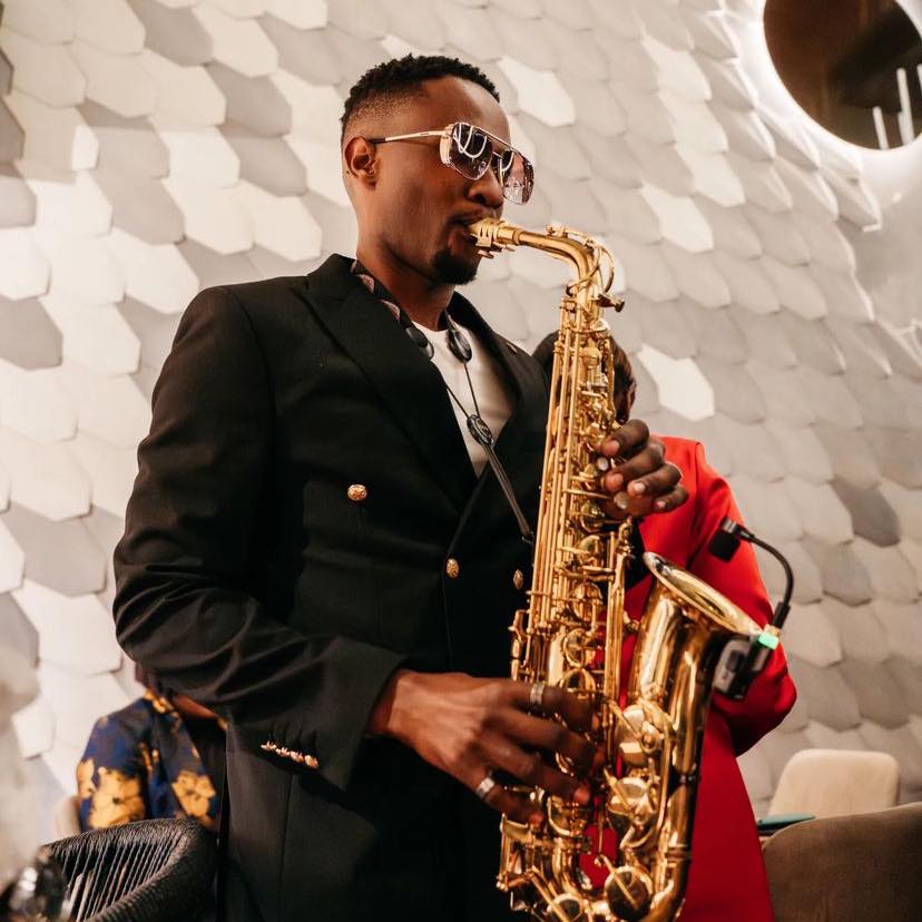Skwara on Sax