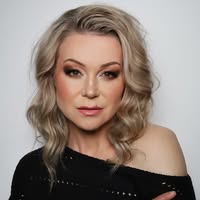 Lianie May