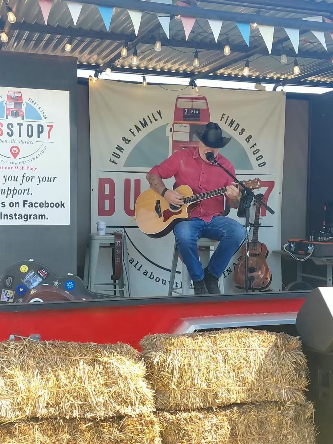 Rich Man Blue @ Busstop7 Open air market 11 Jan