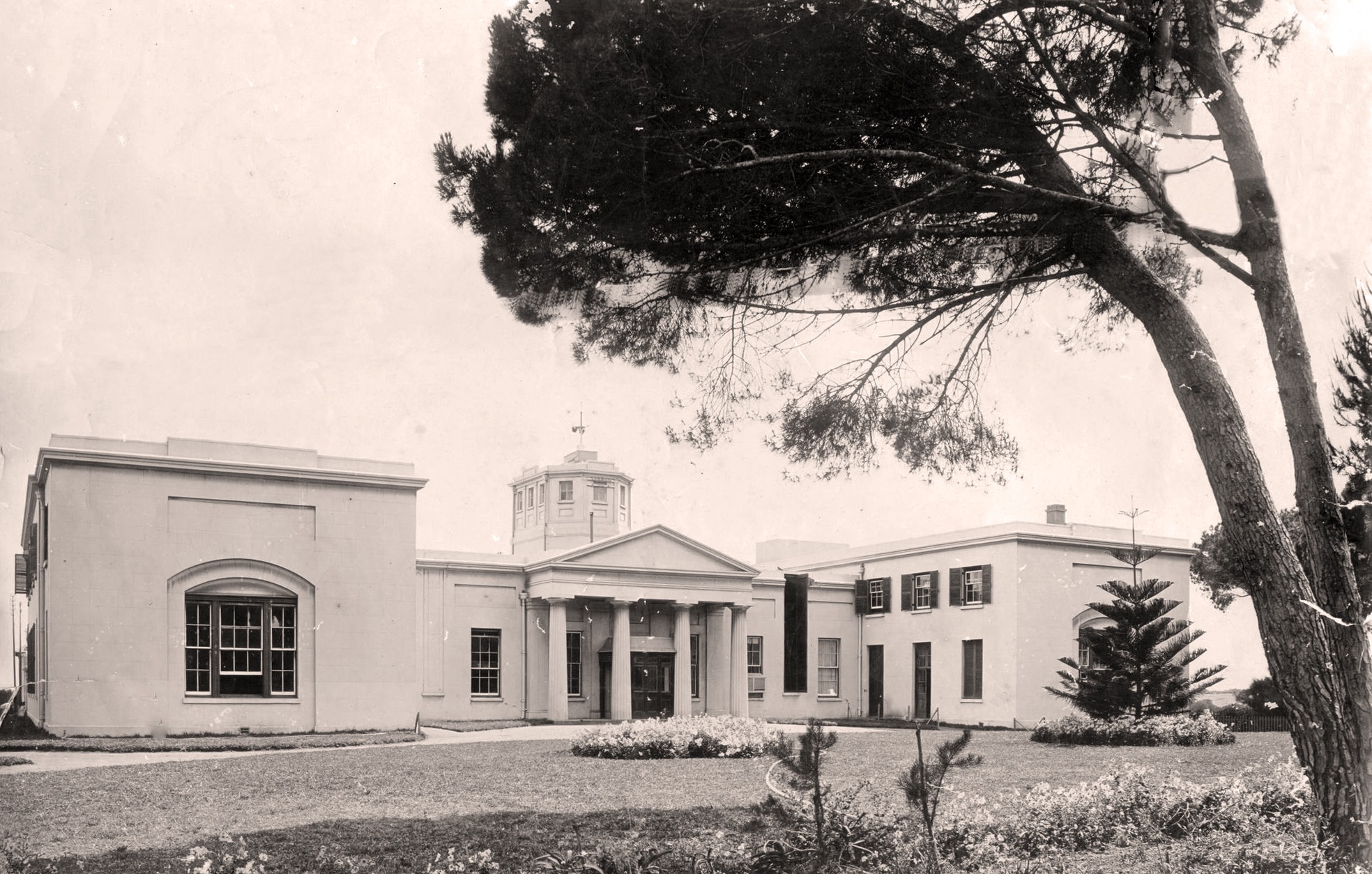 The Gold In Our Stars - A Heritage Walking Tour Through Observatory