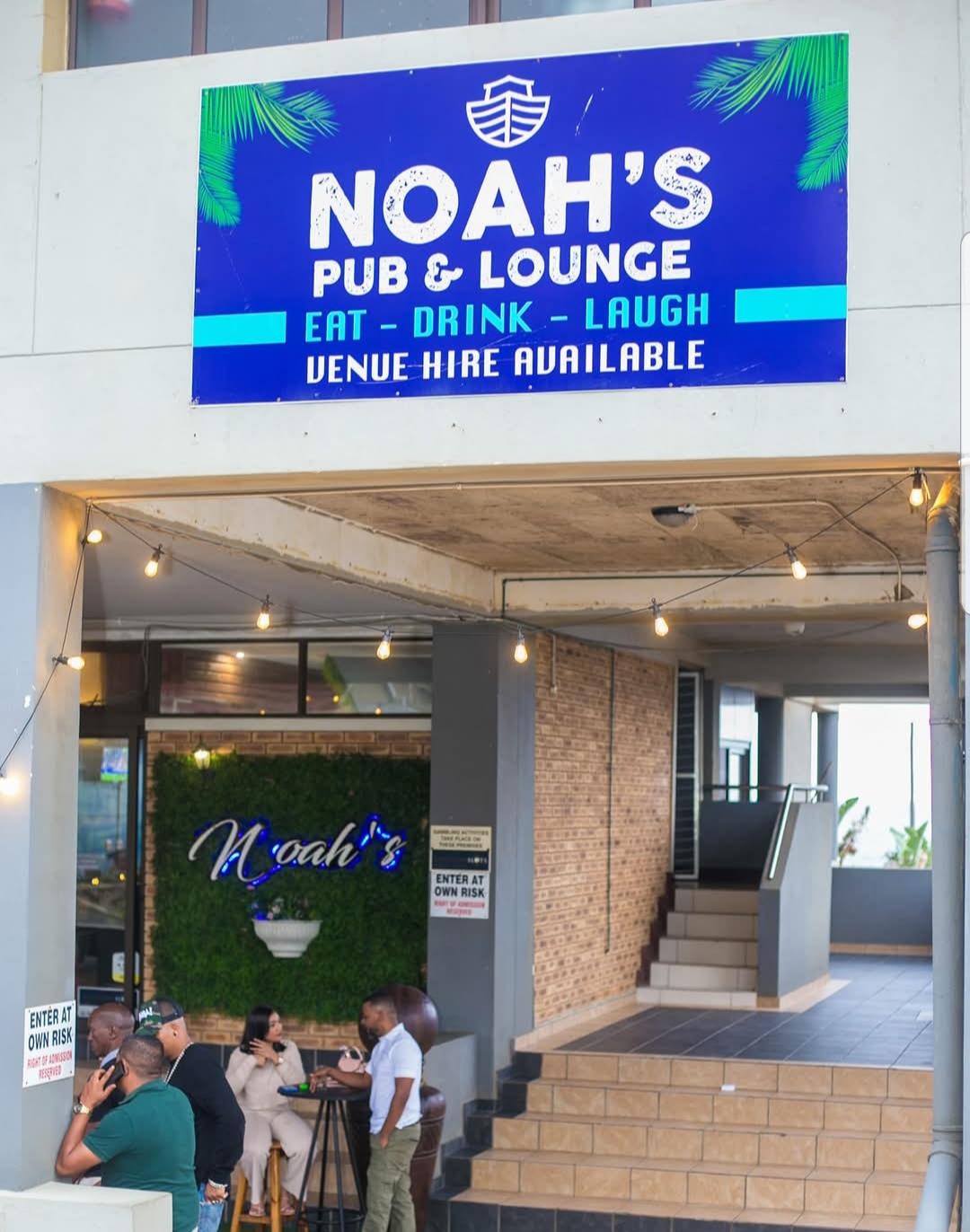 Noah's Pub and Lounge