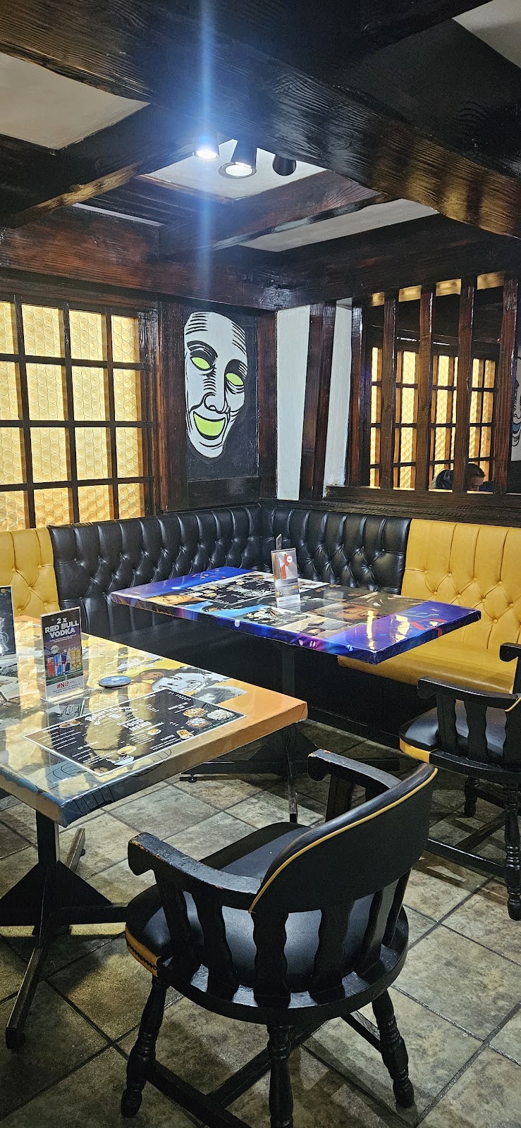 Robertsham Pub and Grill