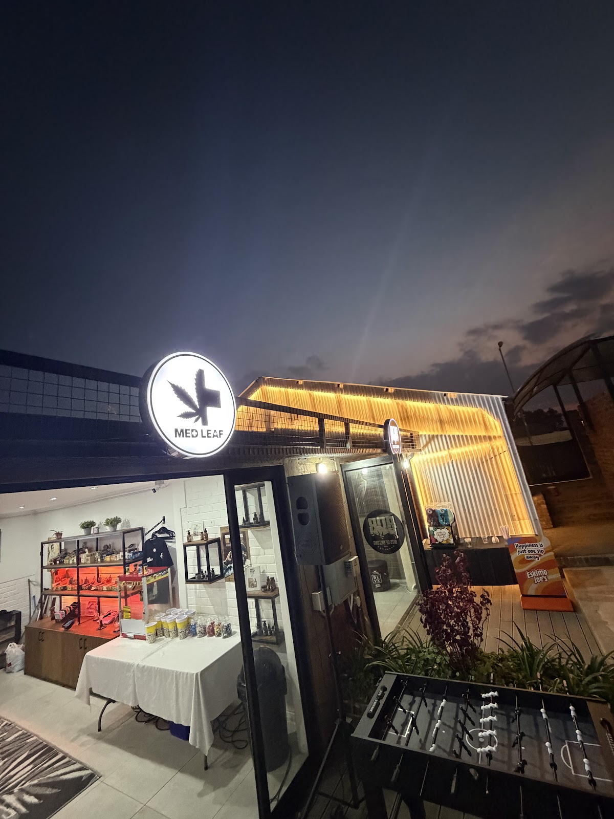 Med Leaf soweto (vilakazi street)