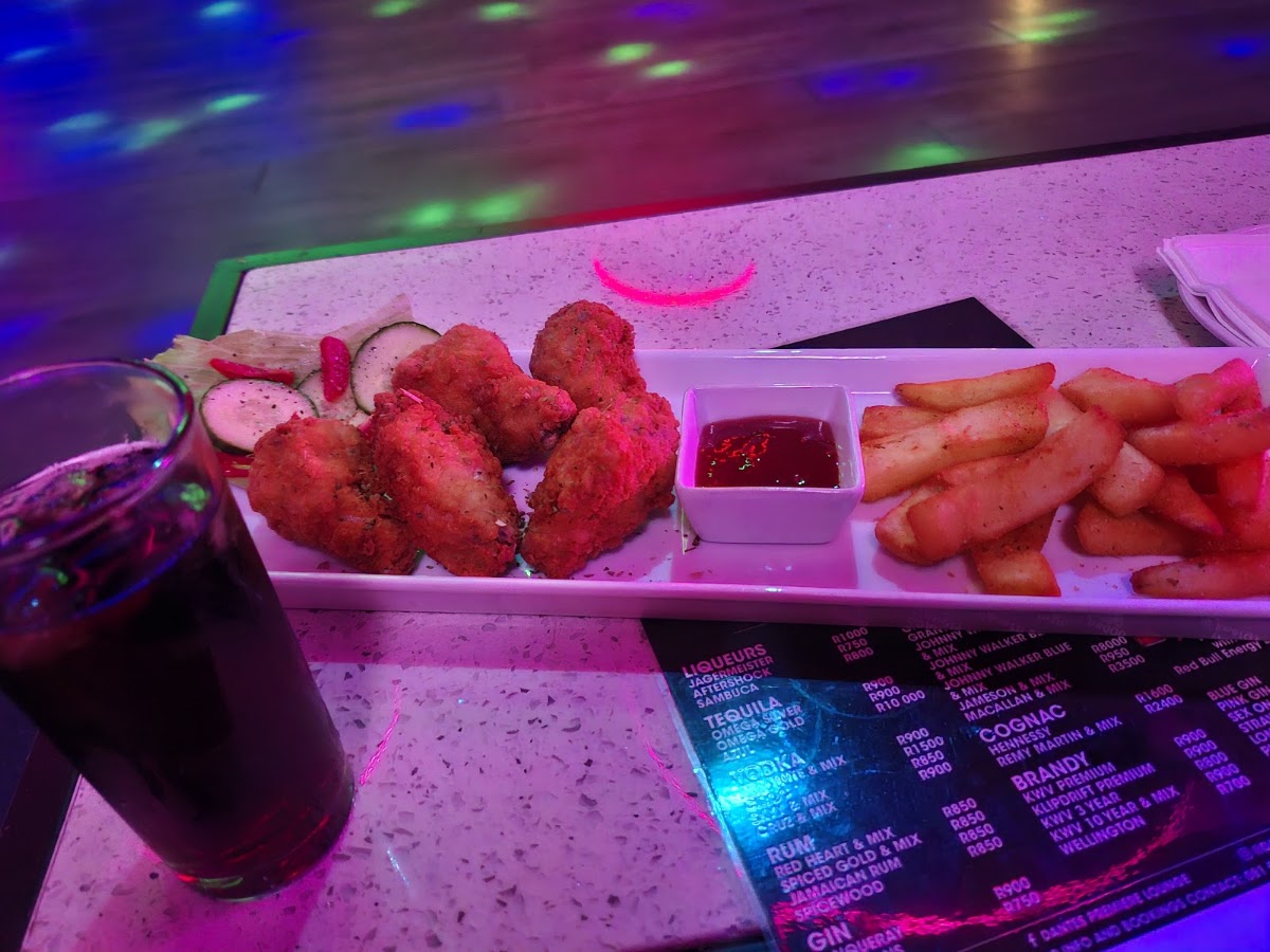 Dante's Premiere Lounge