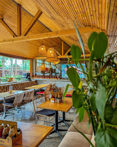 Birthday picnic @ Whiskey Wine 18 April, 15:00